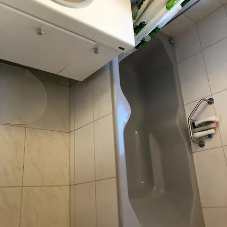 Appartement 5 Min In - Euer Neues Zuhause In Berne